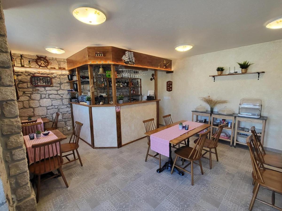 Ancora Faros Apartment Stari Grad  Luaran gambar