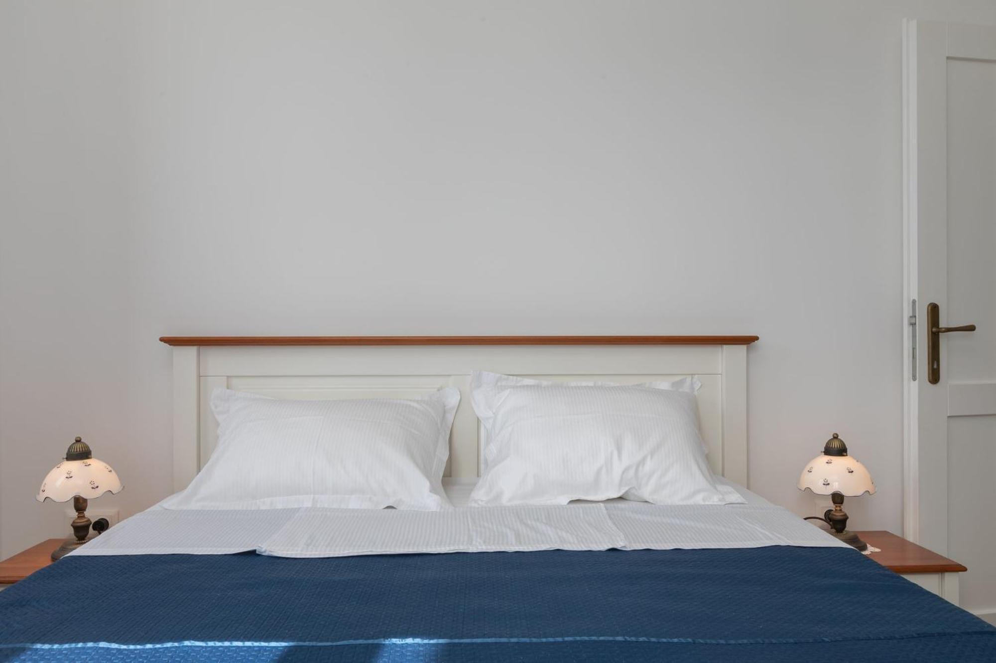 Ancora Faros Apartment Stari Grad  Bilik gambar