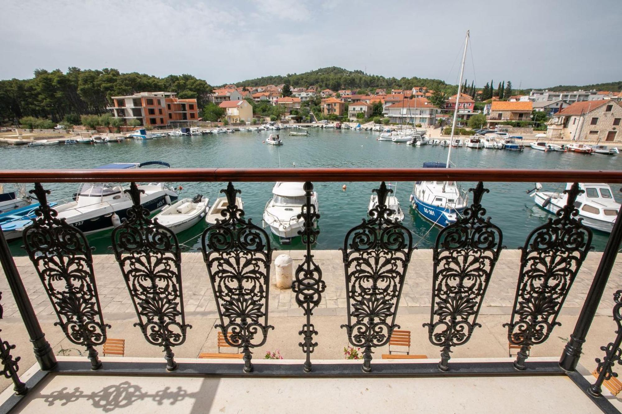 Ancora Faros Apartment Stari Grad  Luaran gambar